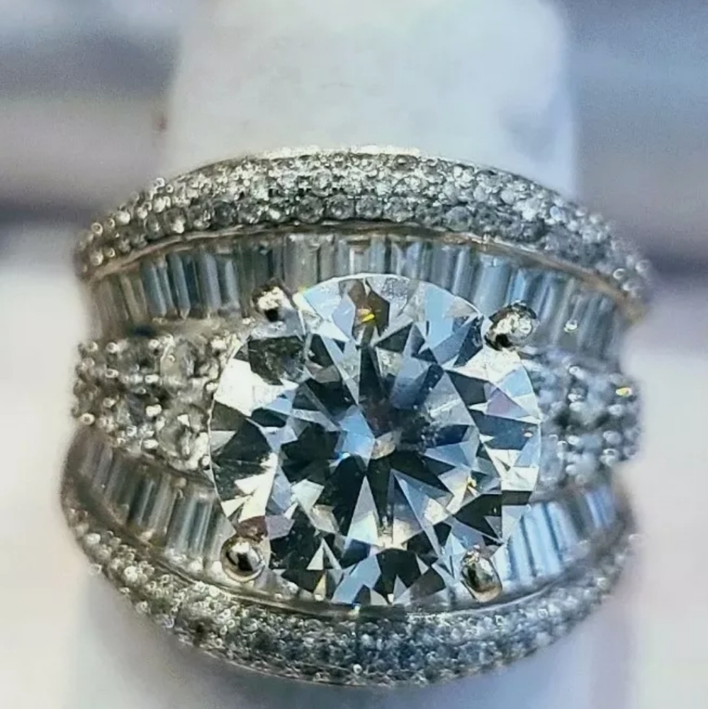 18k Diamond Engagement Ring 4Ct AND Center 4Ct GRA